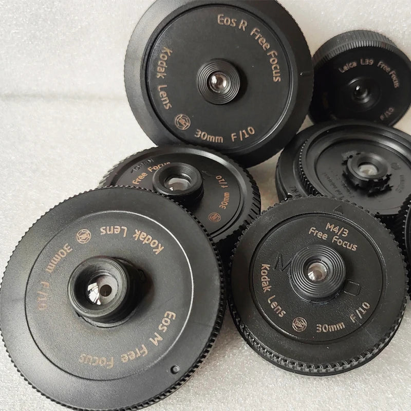 30mm/f10 Pan-Focus Lens: Versatile for Mirrorless Cameras