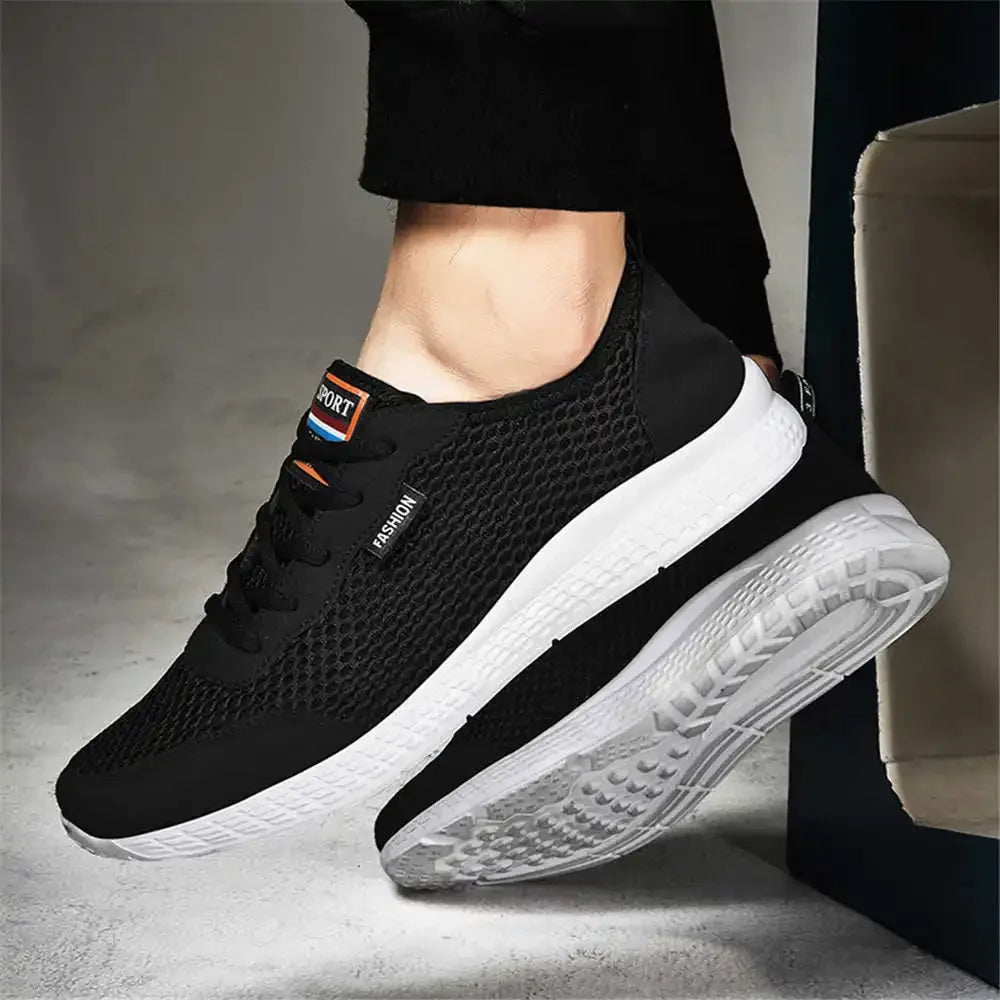Experience Luxury and Performance: Quick-Dry Beach Sand Men's Running Sneakers - A Stylish Addition to Your Gym and Sports Collection. Explore Wholesale Overseas Novelties in Cool Gold XXW3 Design