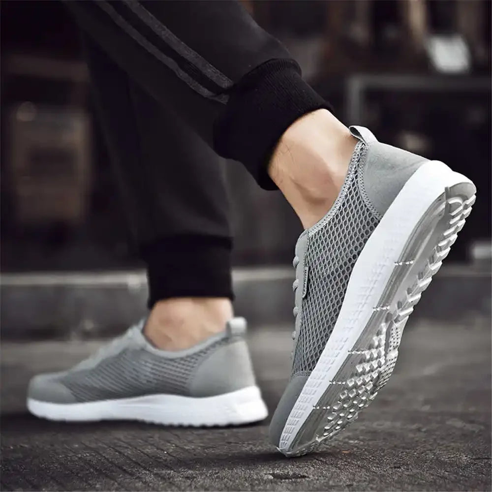 Experience Luxury and Performance: Quick-Dry Beach Sand Men's Running Sneakers - A Stylish Addition to Your Gym and Sports Collection. Explore Wholesale Overseas Novelties in Cool Gold XXW3 Design